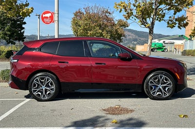 2025 BMW iX xDrive50