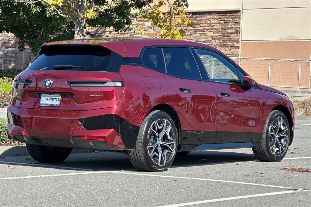 2025 BMW iX xDrive50