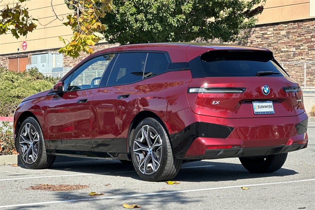 2025 BMW iX xDrive50