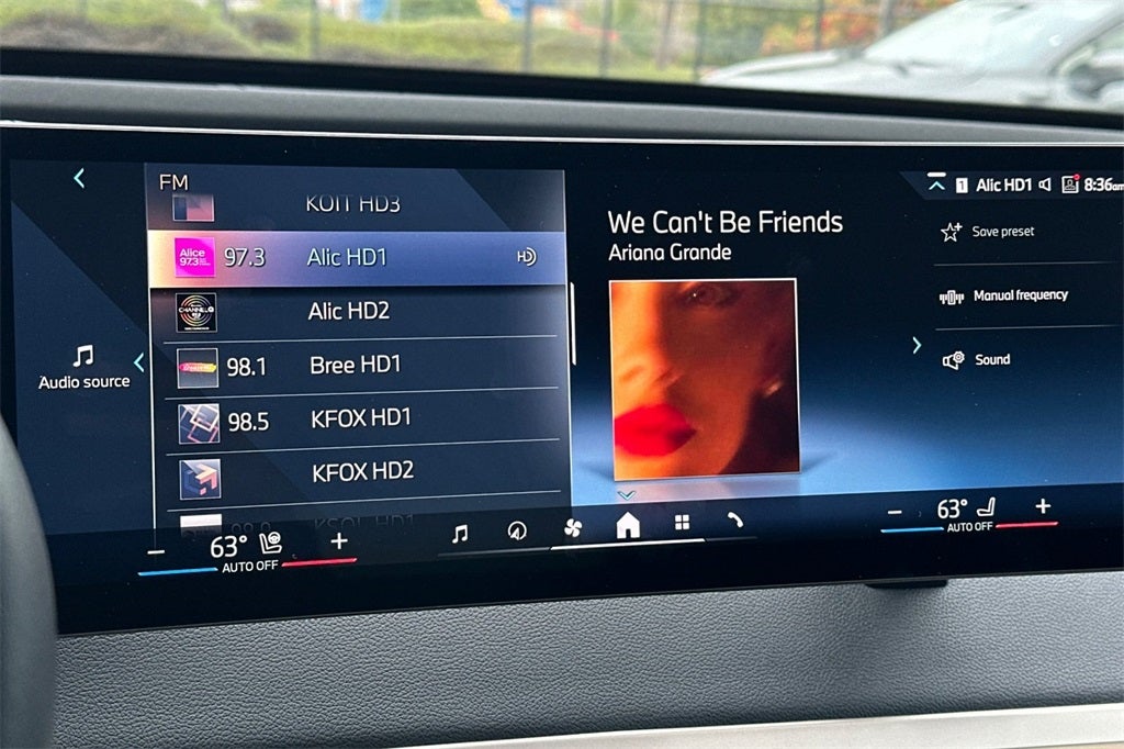 2025 BMW iX xDrive50