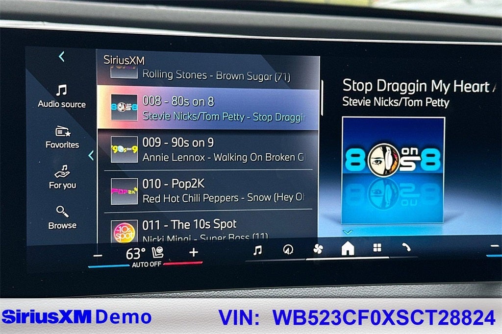 2025 BMW iX xDrive50