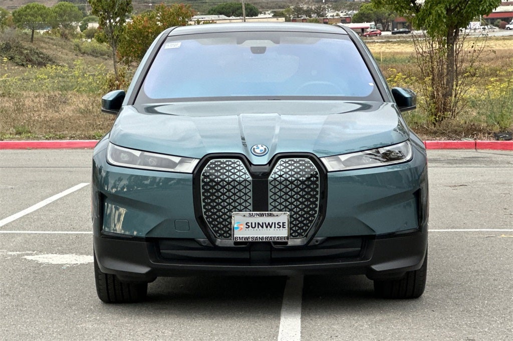 2025 BMW iX xDrive50