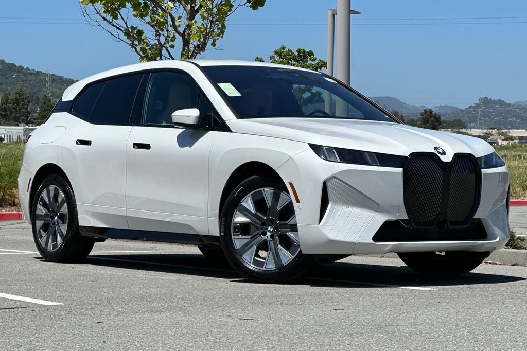 2026 BMW iX xDrive45