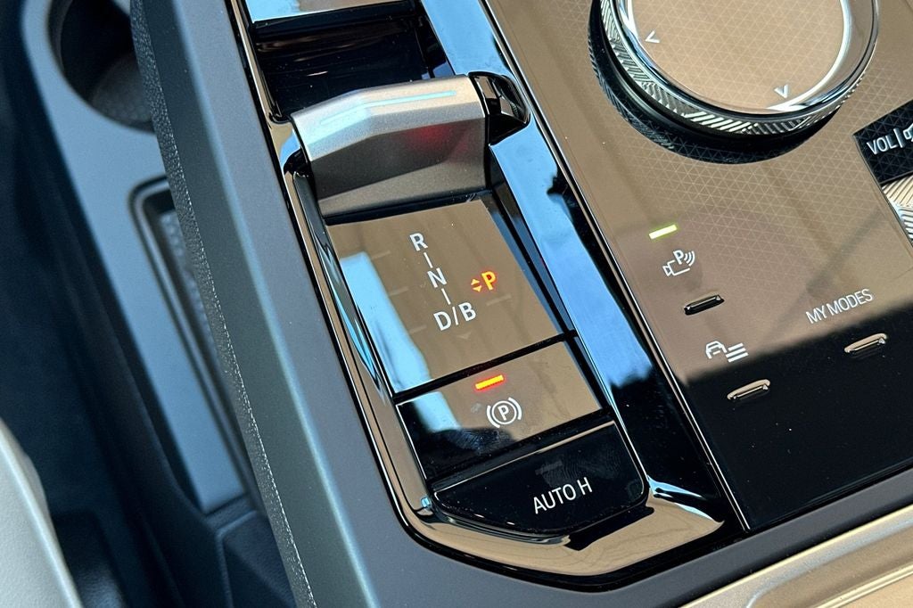 2026 BMW iX xDrive45