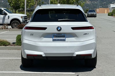2026 BMW iX xDrive45