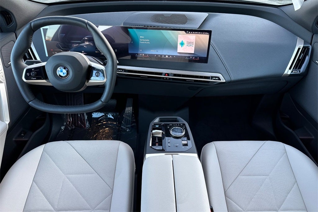 2026 BMW iX xDrive45