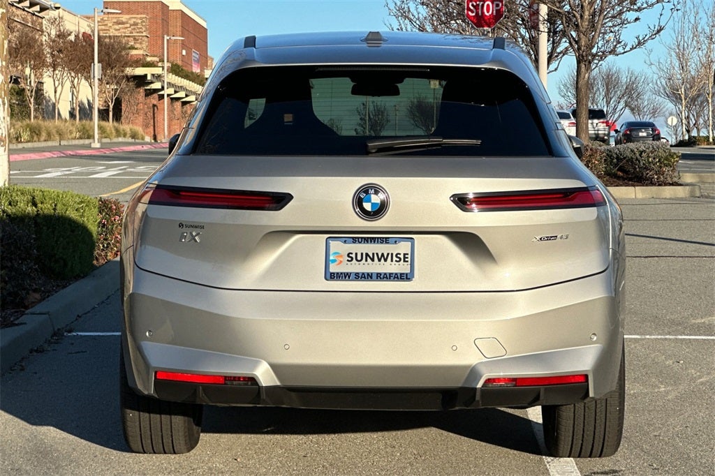 2026 BMW iX xDrive45