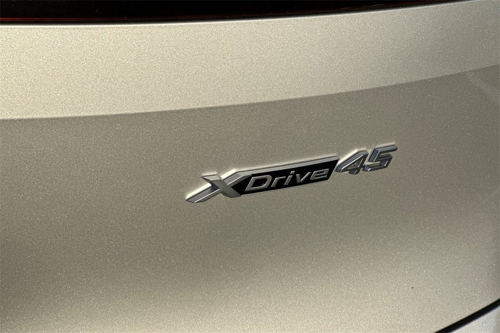 2026 BMW iX xDrive45