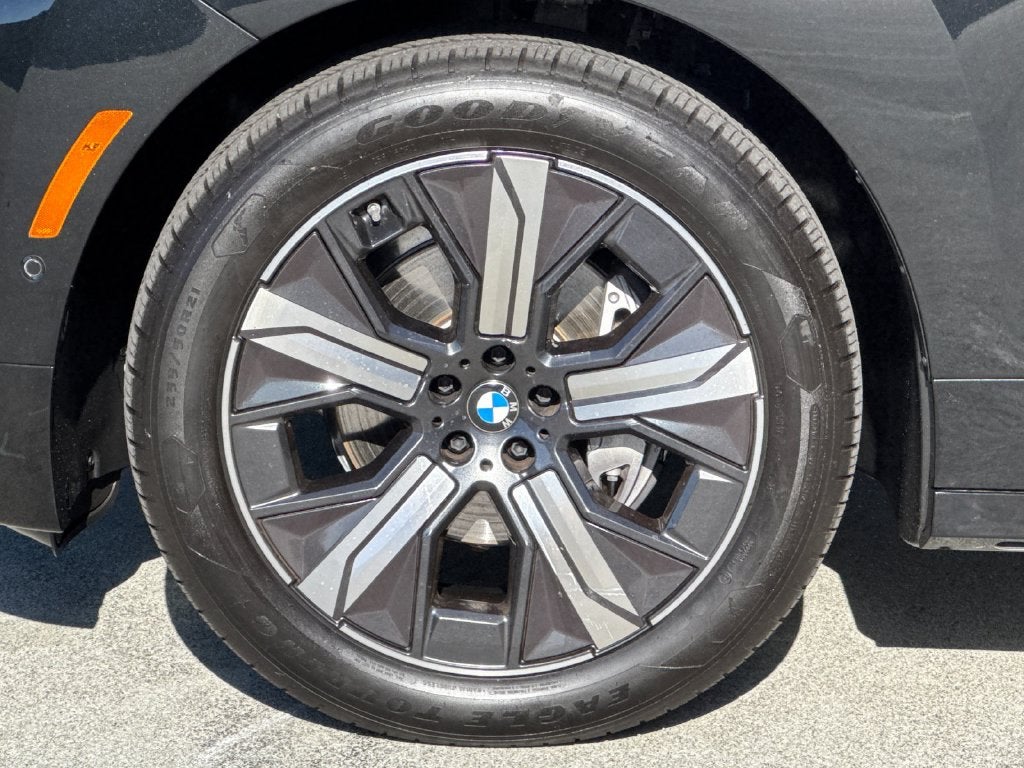 2026 BMW iX xDrive45