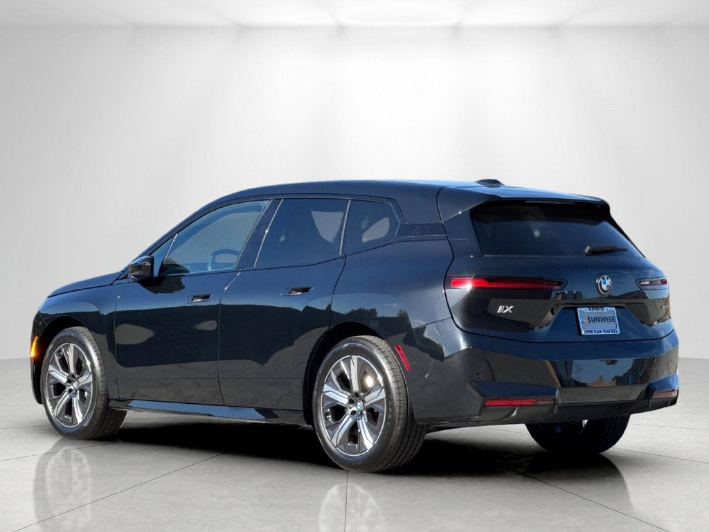 2026 BMW iX xDrive45