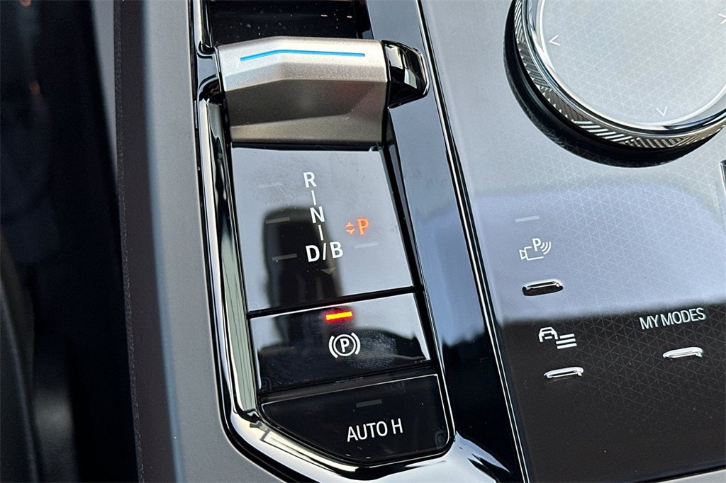 2026 BMW iX xDrive45