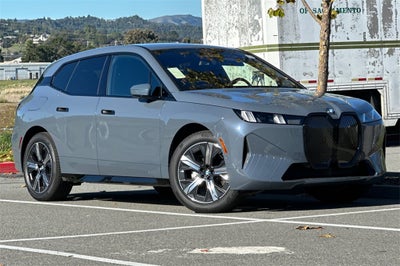 2026 BMW iX xDrive45