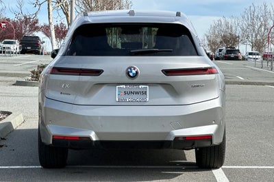 2026 BMW iX xDrive45