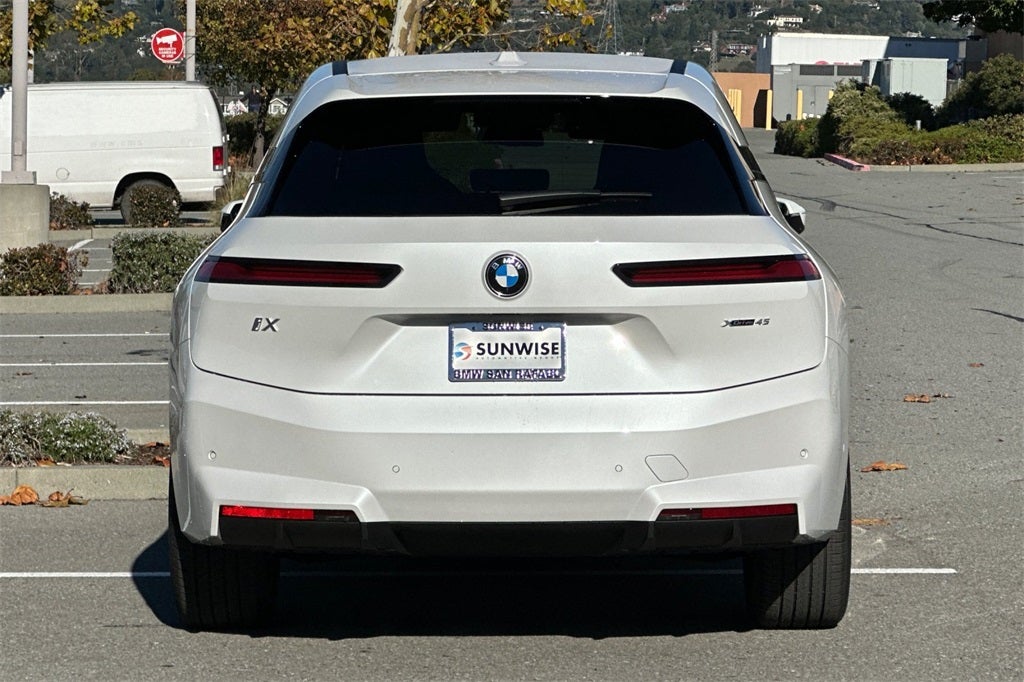2026 BMW iX xDrive45