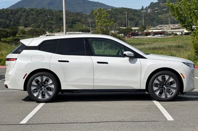 2026 BMW iX xDrive45