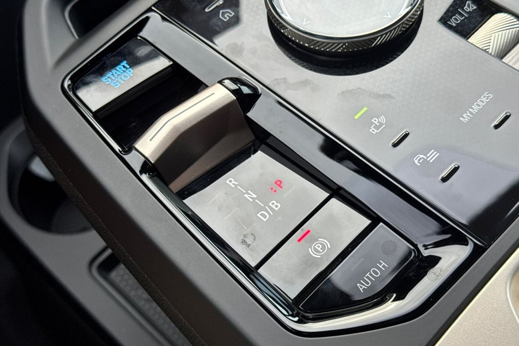 2026 BMW iX xDrive45