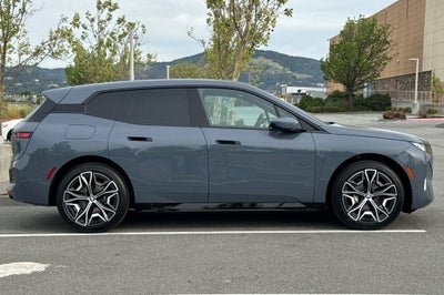 2026 BMW iX xDrive45