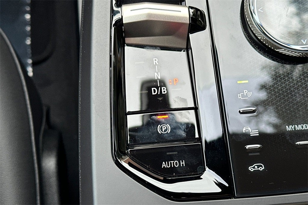 2026 BMW iX xDrive60