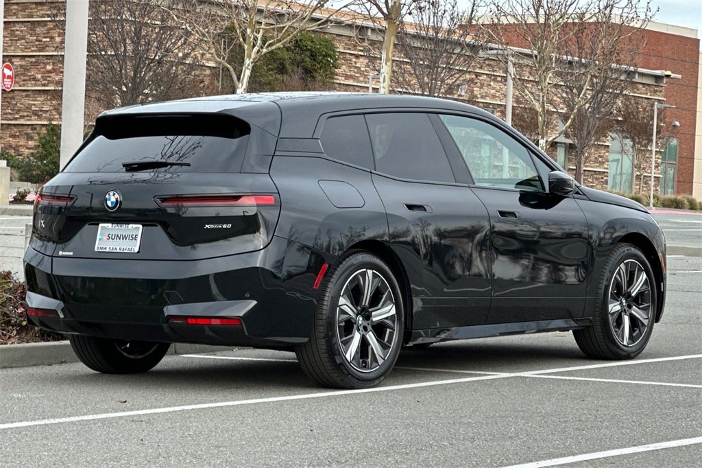 2026 BMW iX xDrive60