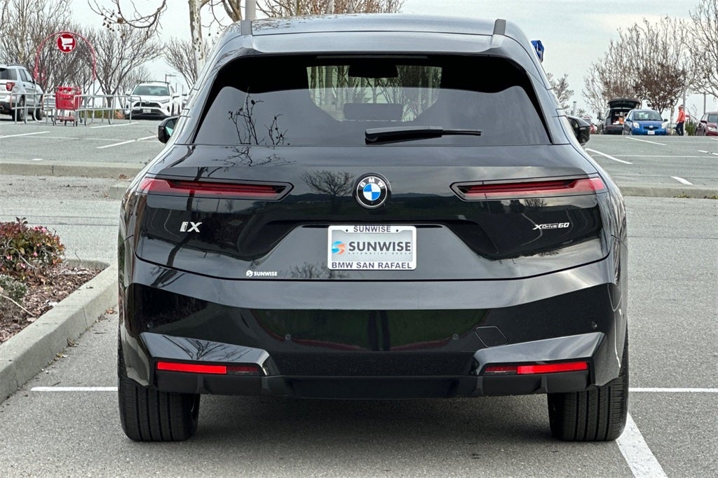 2026 BMW iX xDrive60