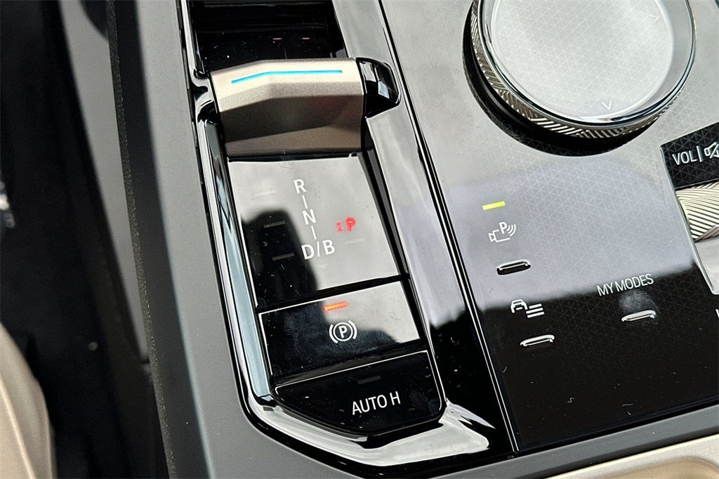 2026 BMW iX xDrive60