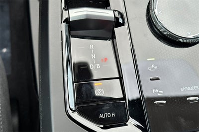 2026 BMW iX xDrive60