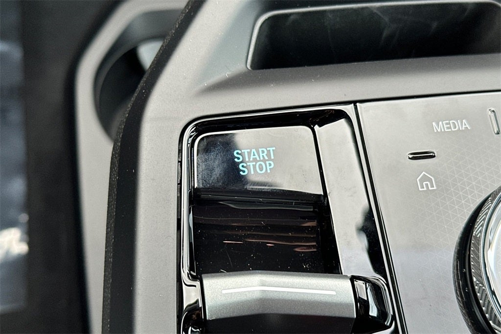 2026 BMW iX xDrive60