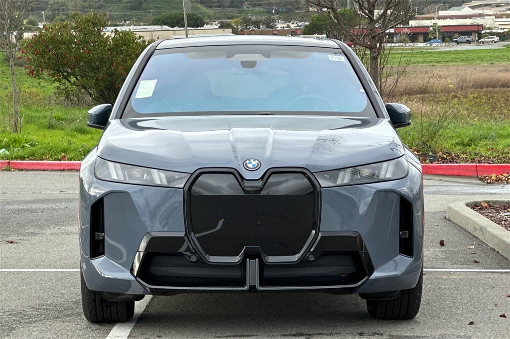 2026 BMW iX xDrive60