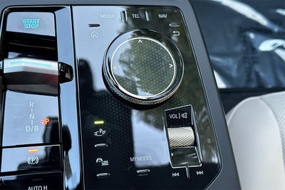 2026 BMW iX xDrive60