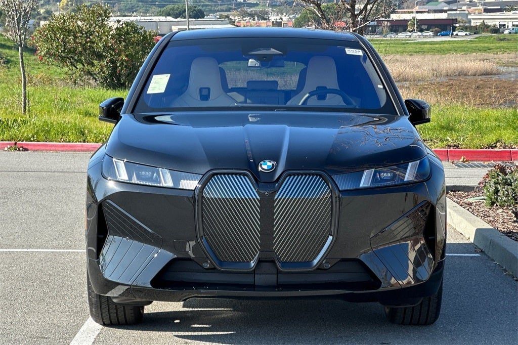2026 BMW iX xDrive60