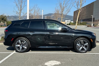 2026 BMW iX xDrive60
