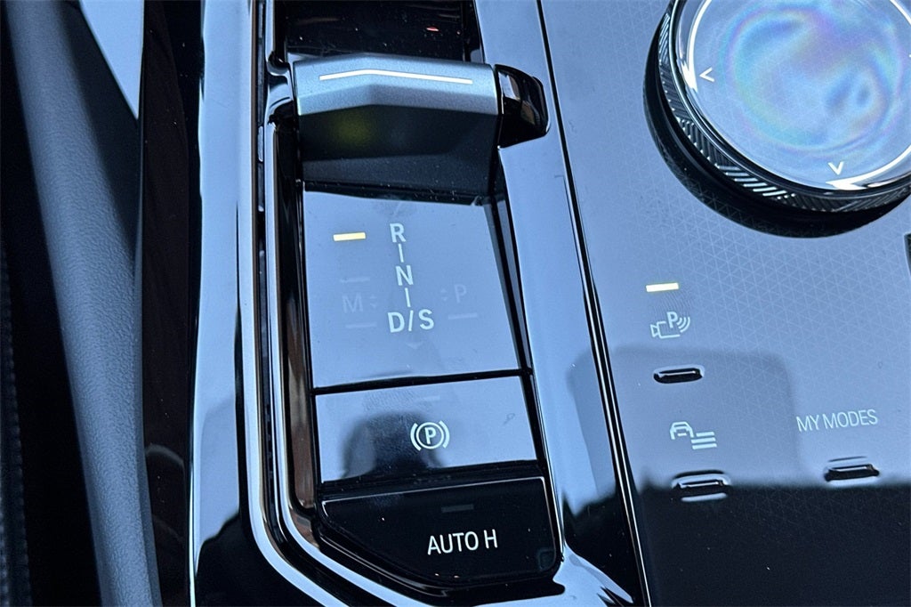 2026 BMW 5 Series 550e xDrive