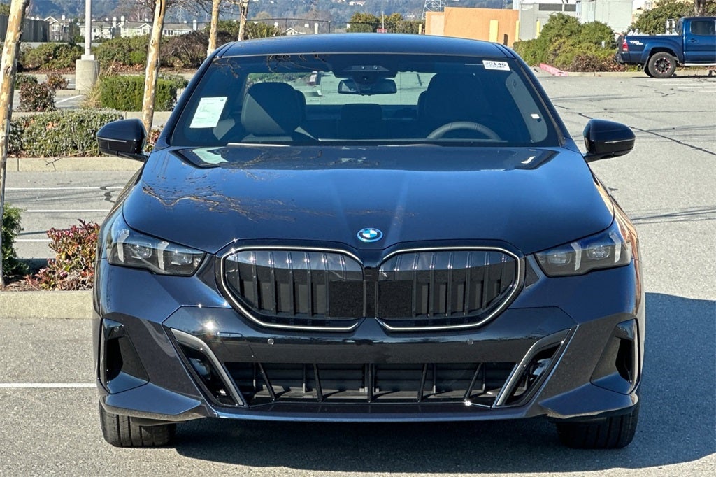 2026 BMW 5 Series 550e xDrive