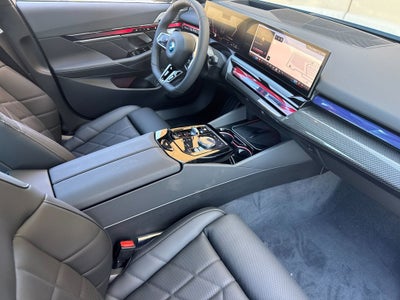 2027 BMW 5 Series 550e xDrive