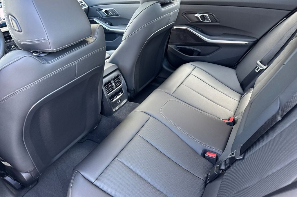 2026 BMW 3 Series 330i