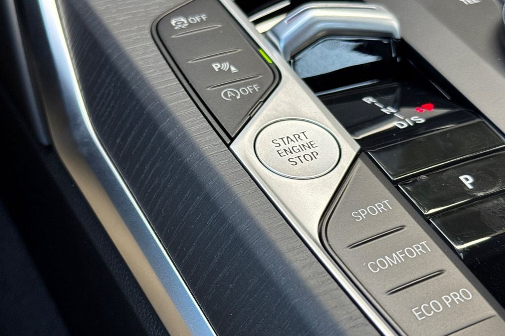 2026 BMW 3 Series 330i