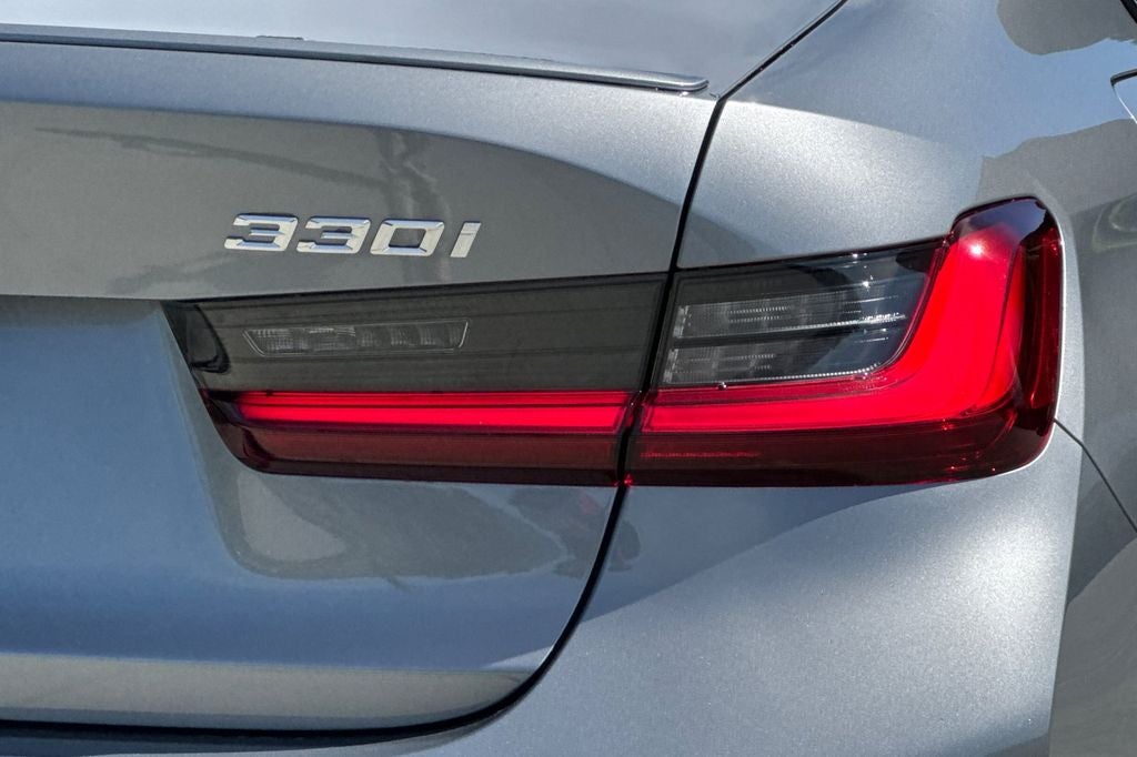 2026 BMW 3 Series 330i