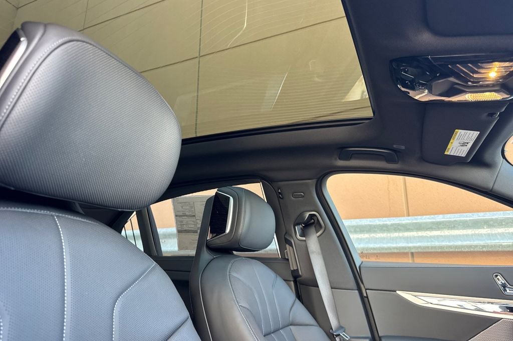 2026 BMW 7 Series 740i