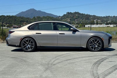 2026 BMW 7 Series 740i