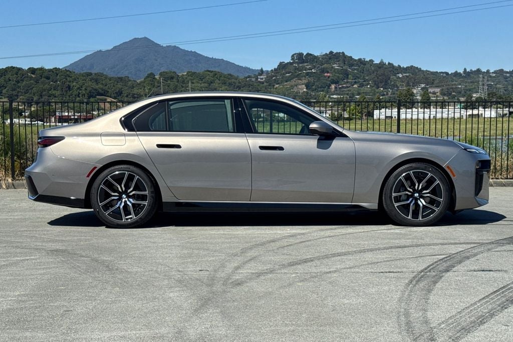 2026 BMW 7 Series 740i