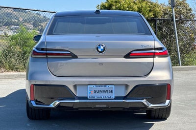 2026 BMW 7 Series 740i
