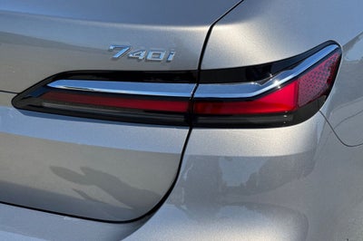 2026 BMW 7 Series 740i