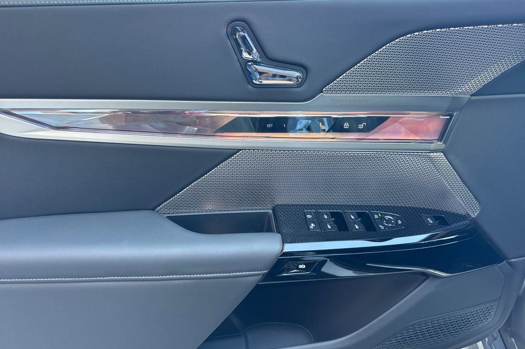 2026 BMW 7 Series 740i