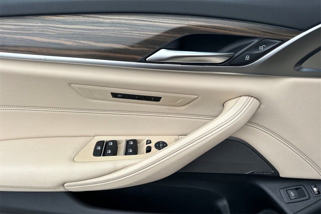 2023 BMW 5 Series 530e iPerformance