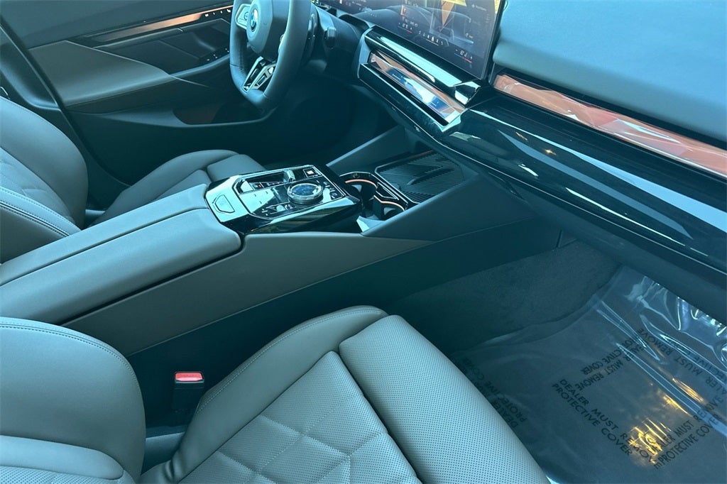 2026 BMW 5 Series 530i