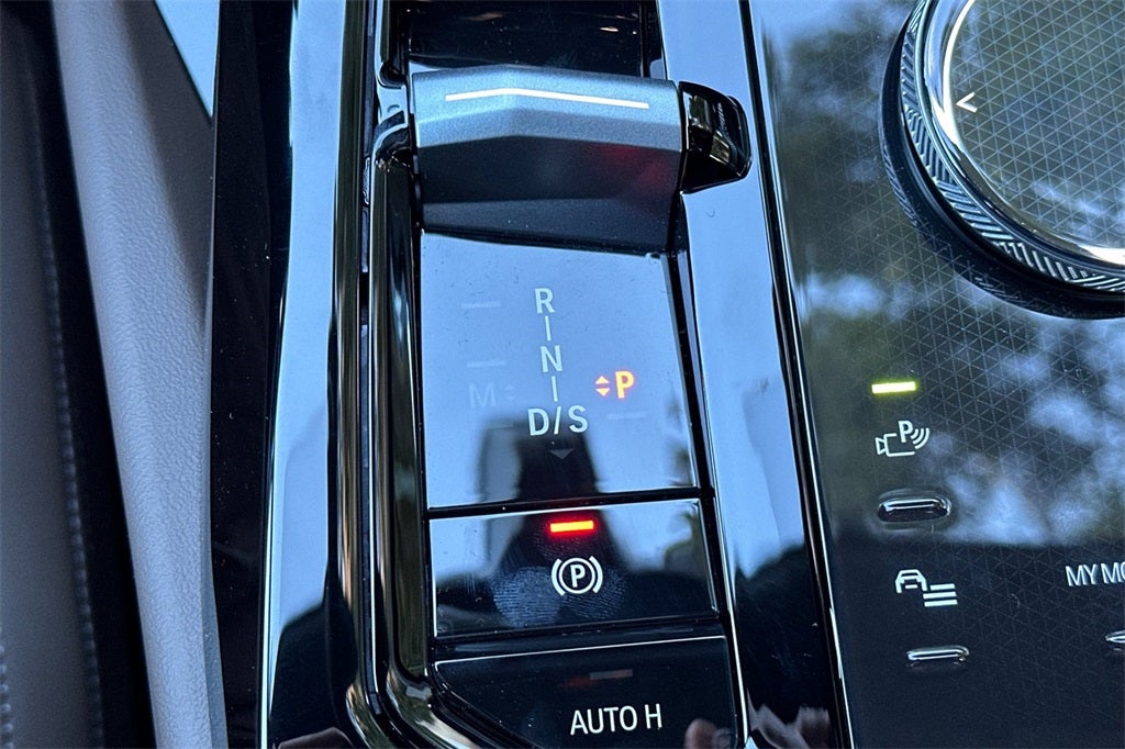 2026 BMW 5 Series 530i