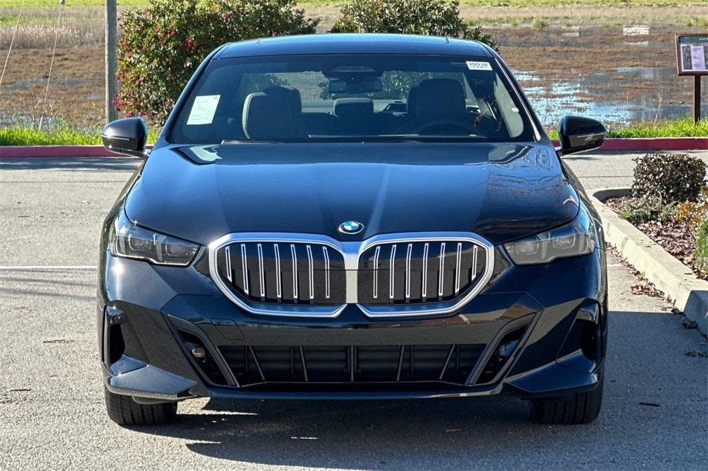 2026 BMW 5 Series 530i