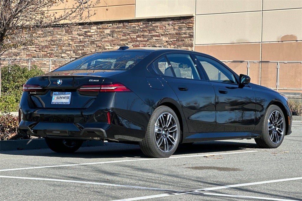 2026 BMW 5 Series 530i