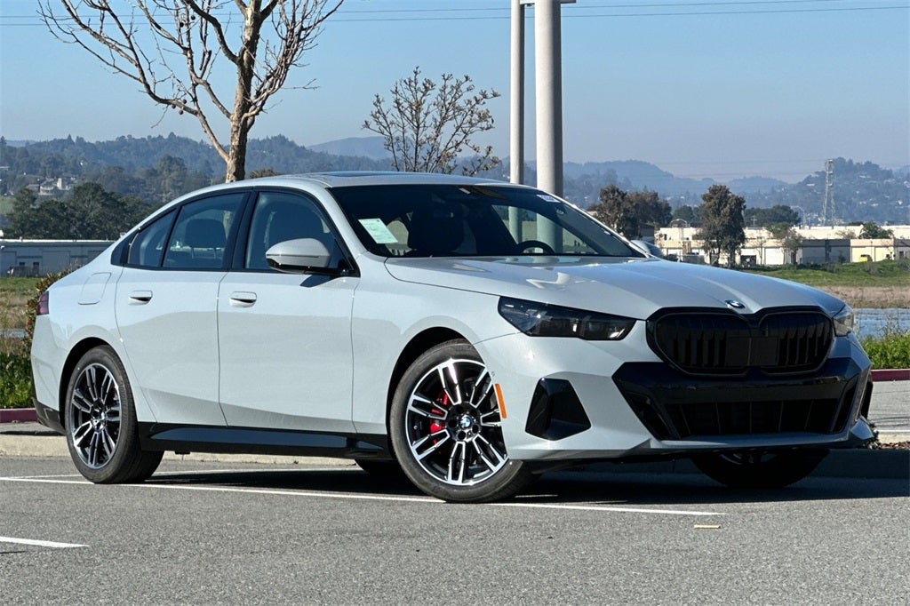 2026 BMW 5 Series 530i