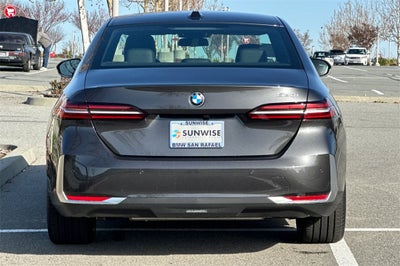 2026 BMW 5 Series 530i